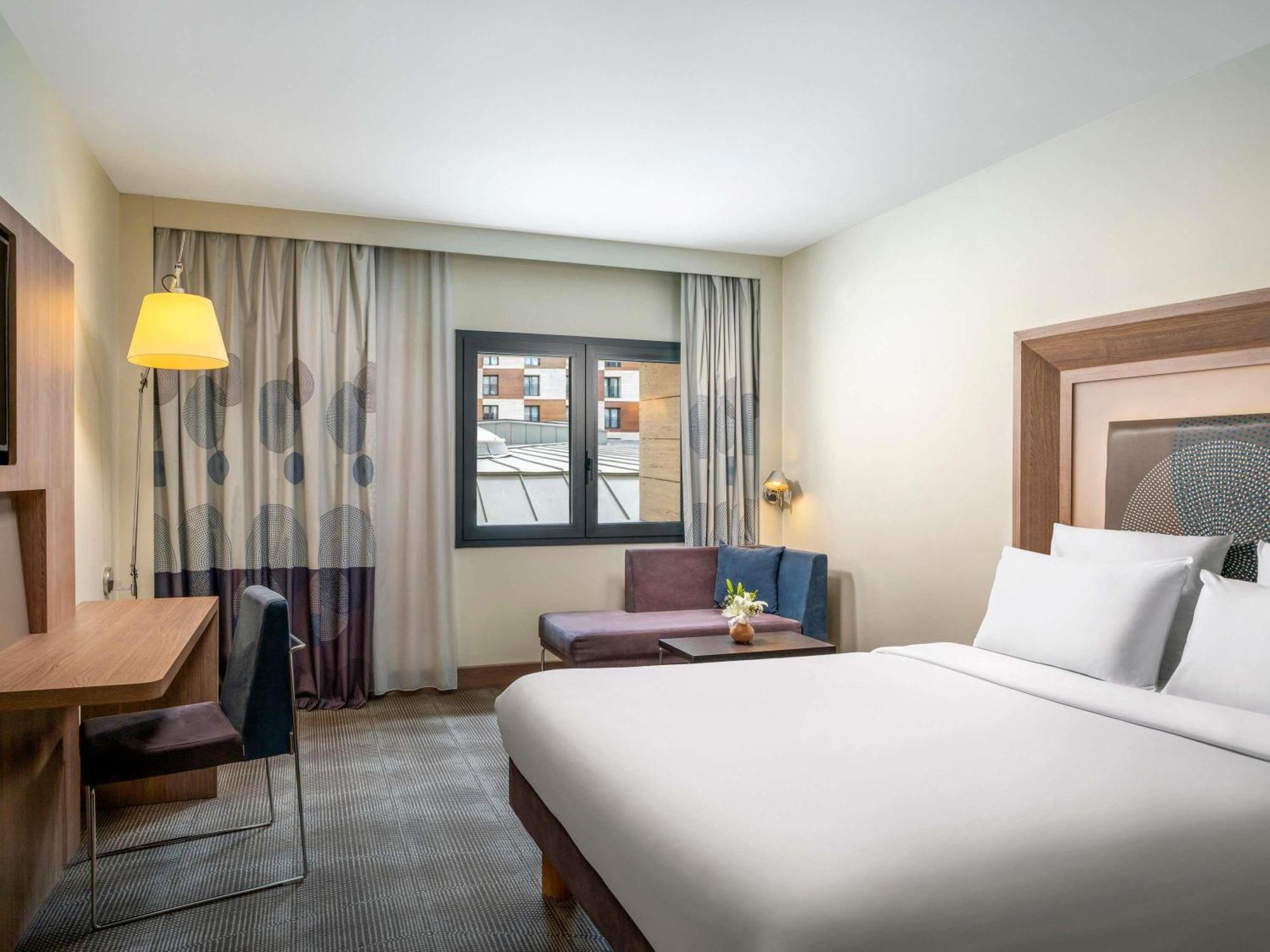 Superior Kamer met Queensize Bed - Toegankelijk voor Gasten met een Lichamelijke Beperking